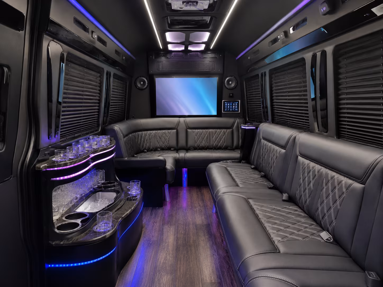 find the perfect transportation for your next airport transfer 1