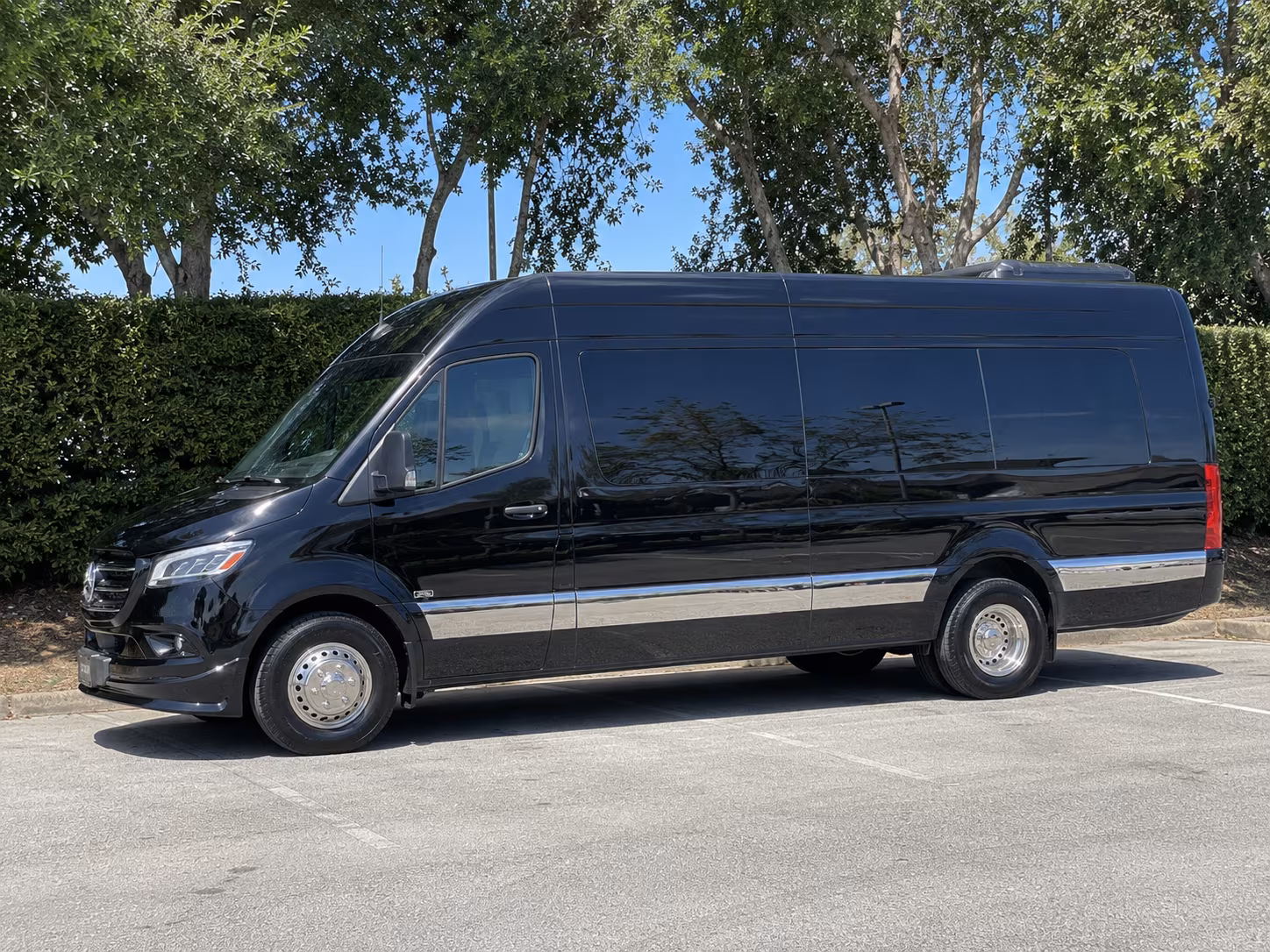 find the perfect transportation for your next corporate event 3