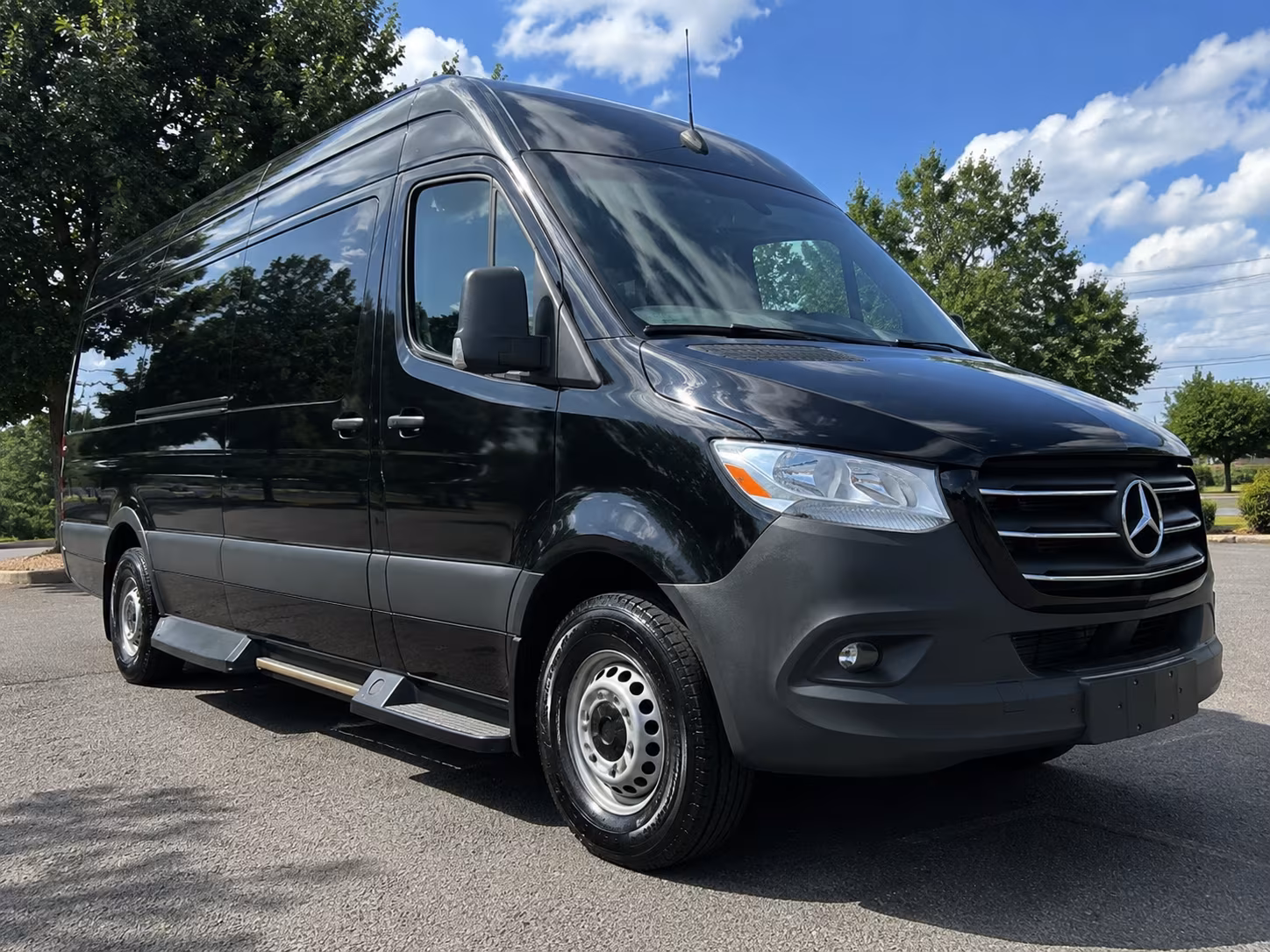 glendale 20 passenger sprinter van