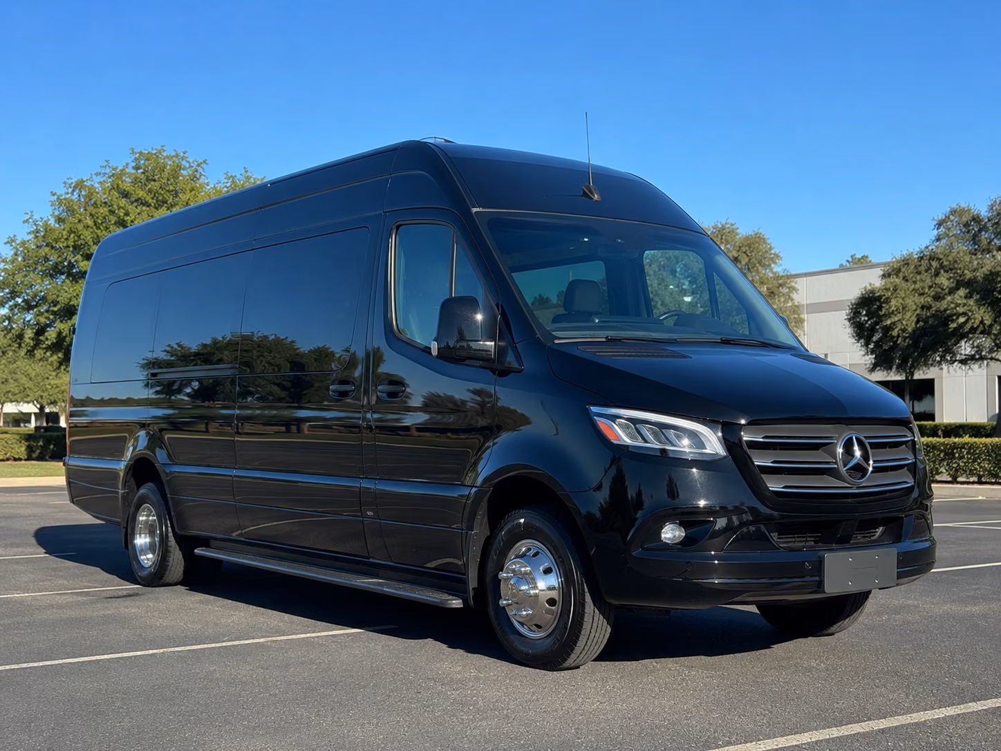 why rent using glendalesprintervanrental com